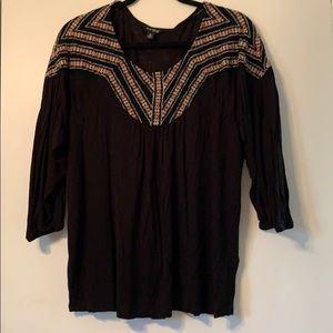 Black Lucky Brand shirt with design on top